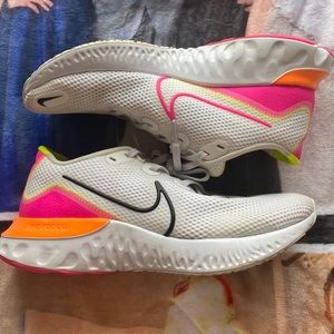 Nike colorful renew